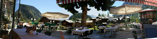 Garden terrace - with beautiful views of the old village of Blatten